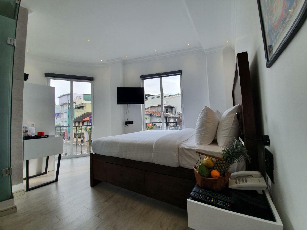 Hotel Bed Station 210 2*