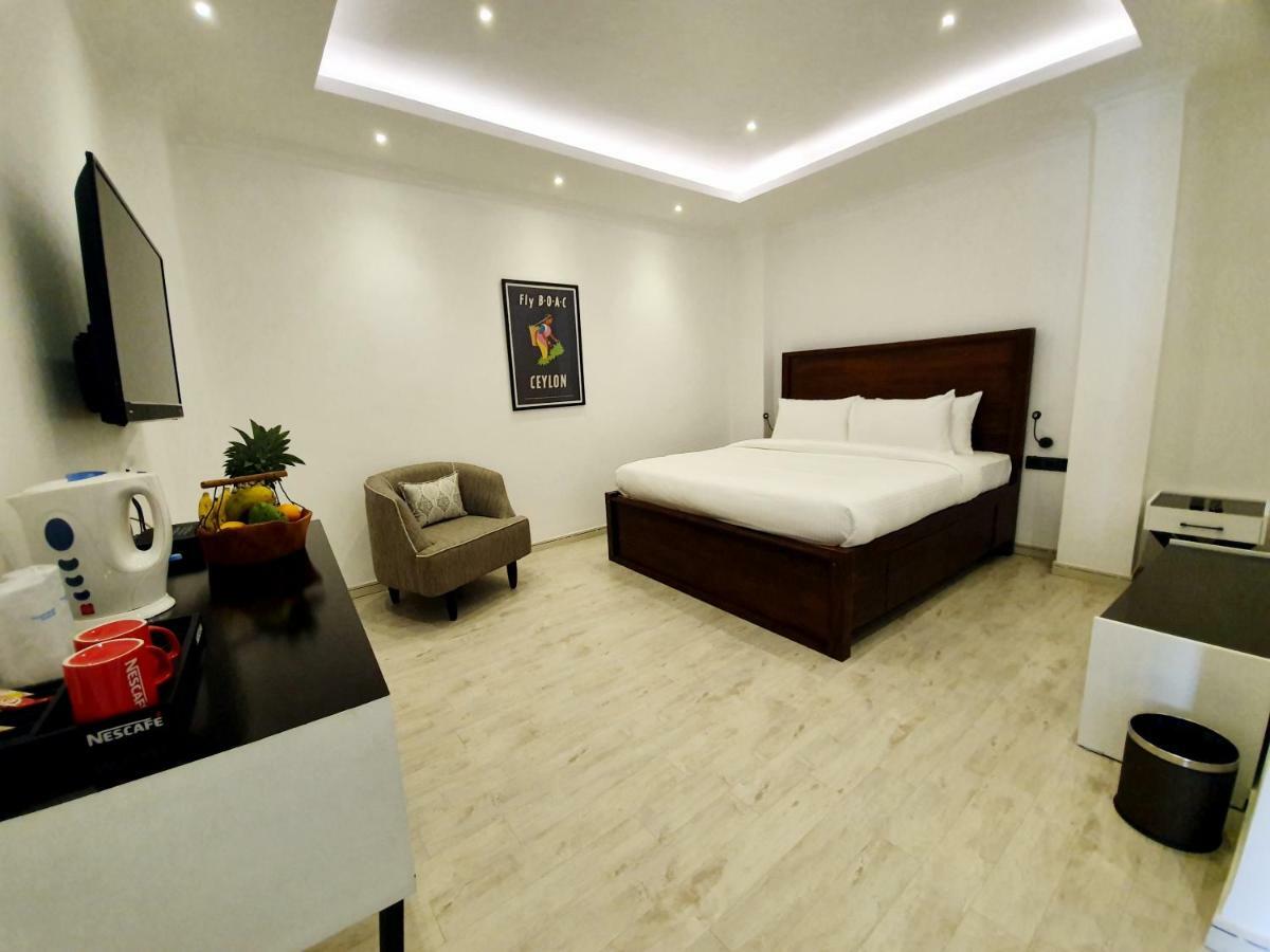 Hotel Bed Station 210 Kandy
