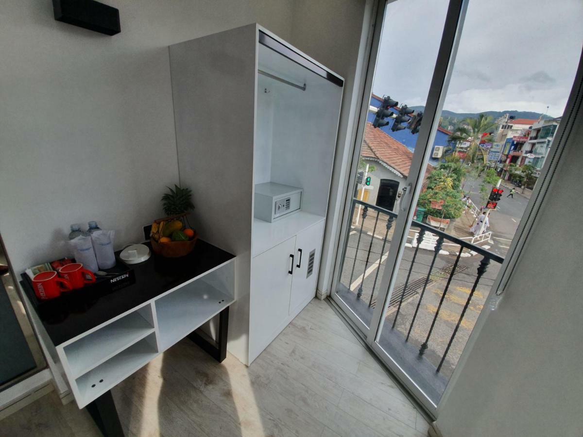 Bed Station 210 Kandy